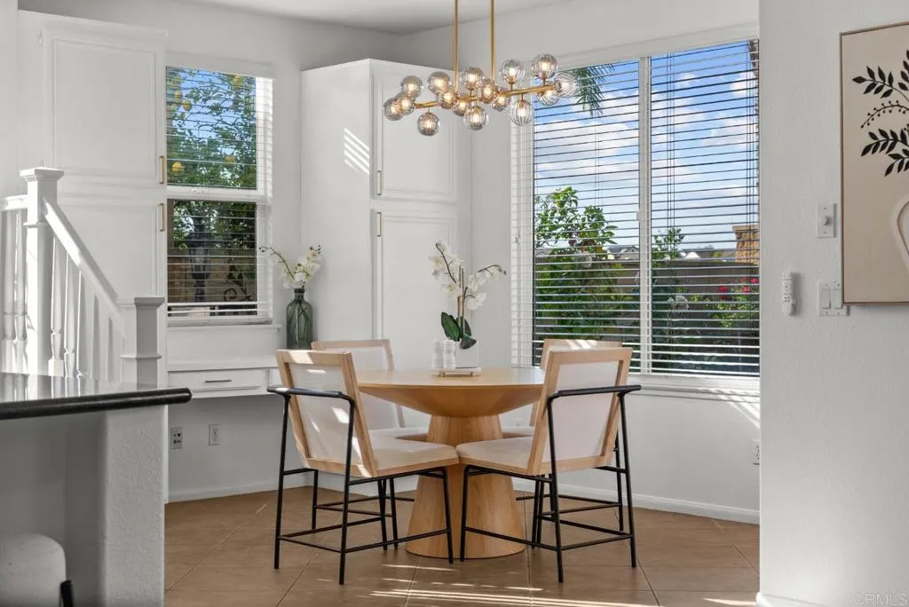 https://cdn.realtyfeed.com/cdn/127/306703475/a8d5633ed2d31f25061bf50f7de6813e.webp