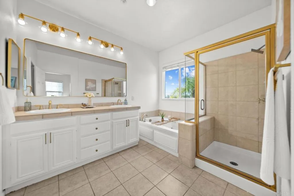 https://cdn.realtyfeed.com/cdn/127/306703475/ccf6b2ec39b8a8e4047e5c07fb43eebb.webp