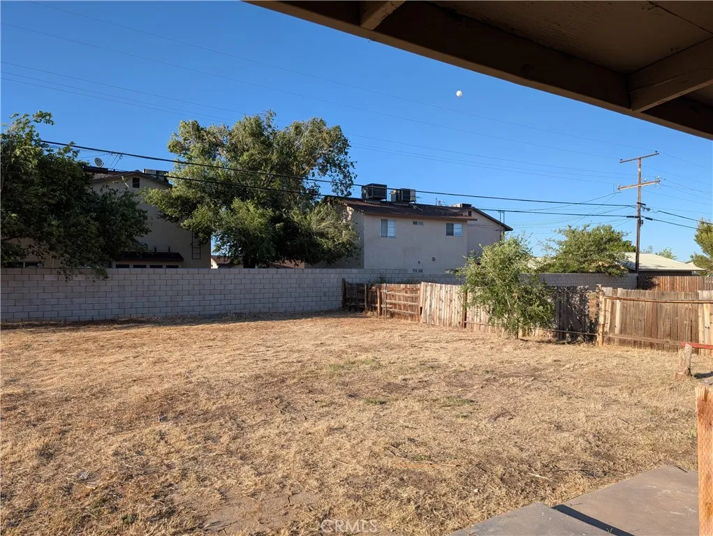 8711 Aspen, California City, CA, 93505