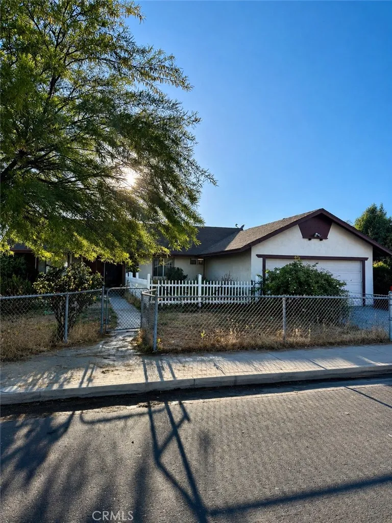 569 Englewood, Chowchilla, CA, 93610