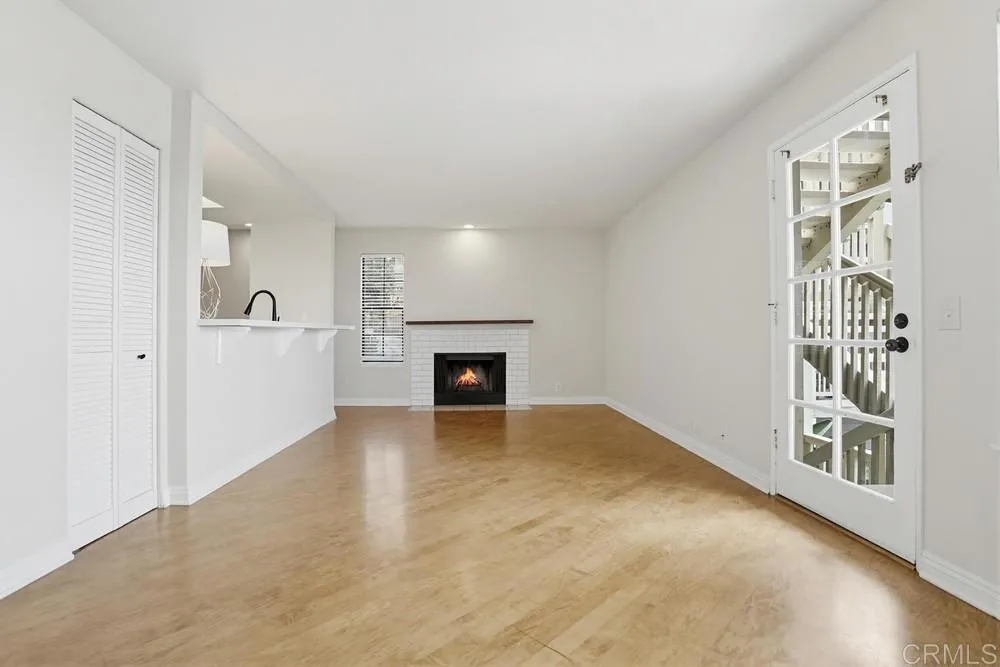https://cdn.realtyfeed.com/cdn/127/306703492/69e6238d0230fe89bd1f345e5d9b9e3d.webp