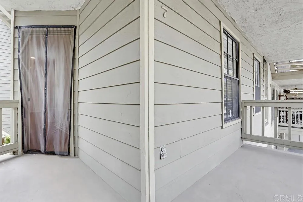 https://cdn.realtyfeed.com/cdn/127/306703492/b182c1b6d6dc833bc0d18ba69ea235b9.webp