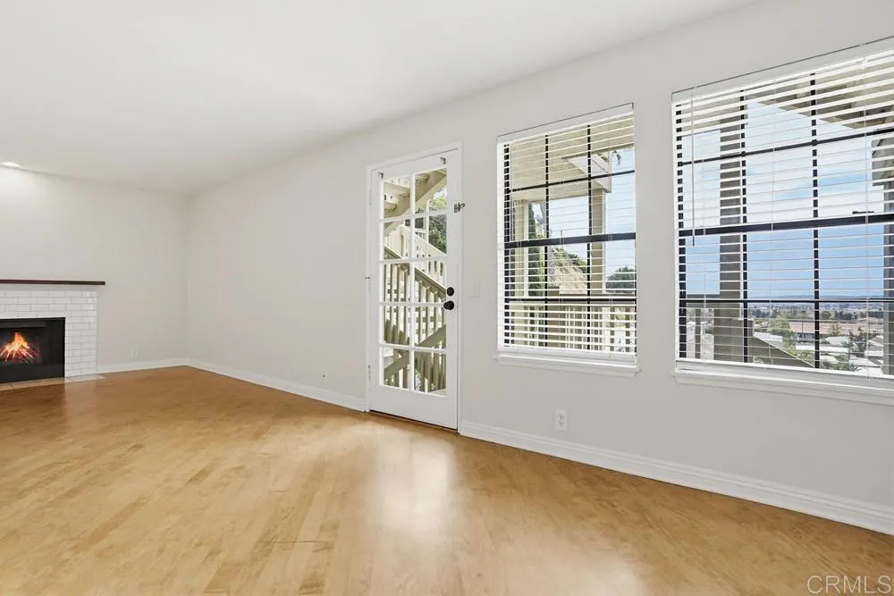 https://cdn.realtyfeed.com/cdn/127/306703492/d2c1e6b90d3b5844d88241aefd70d4e3.webp