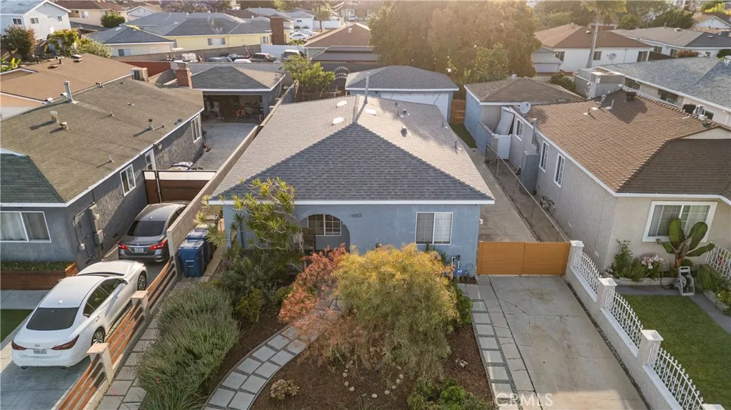 Lawndale, CA 90260
