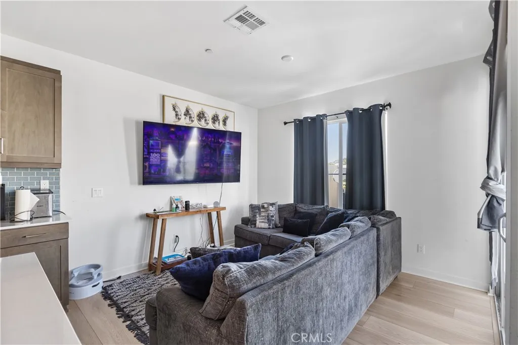 Photo #12: SW26033139 Listing: Photo #12
