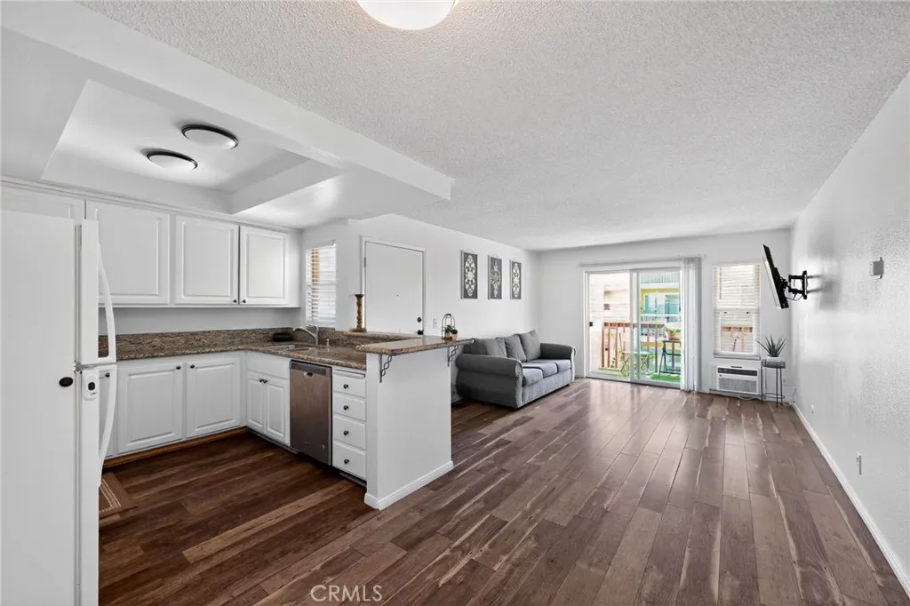 https://cdn.realtyfeed.com/cdn/127/306703636/444521b08a242187d6fa9de35113218d.webp