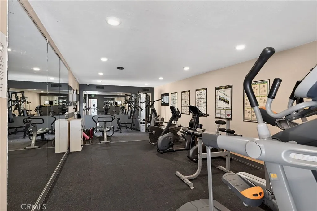 Photo #17: SB26090419 Listing: Photo #17