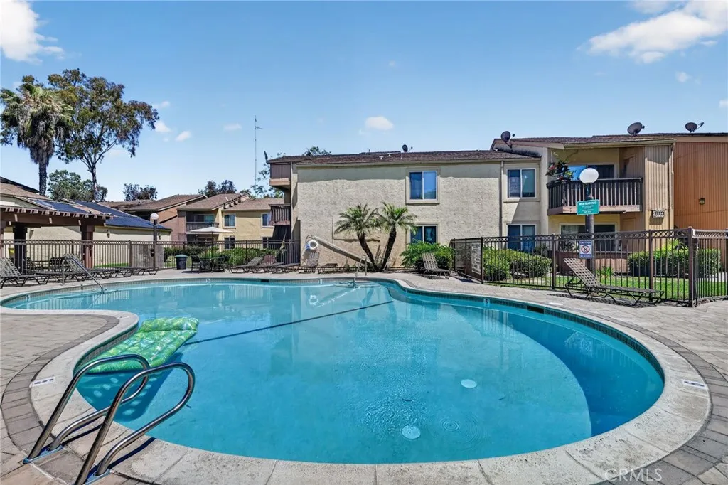 Photo #16: SB26090419 Listing: Photo #16