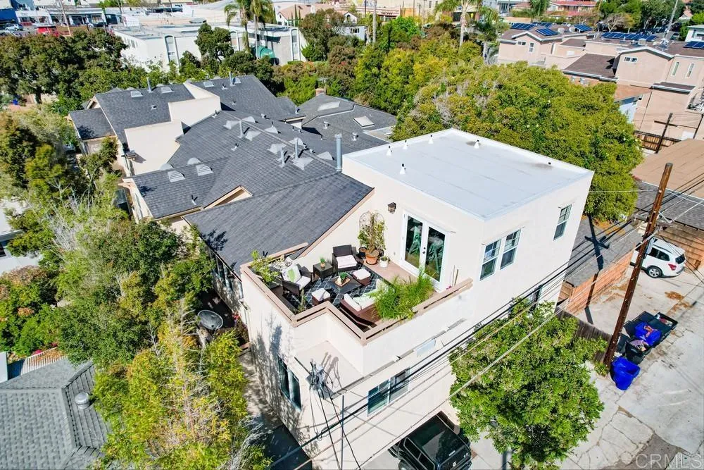 https://cdn.realtyfeed.com/cdn/127/306703638/1726f34edaa40b7284e4e45bf6c13bc2.webp