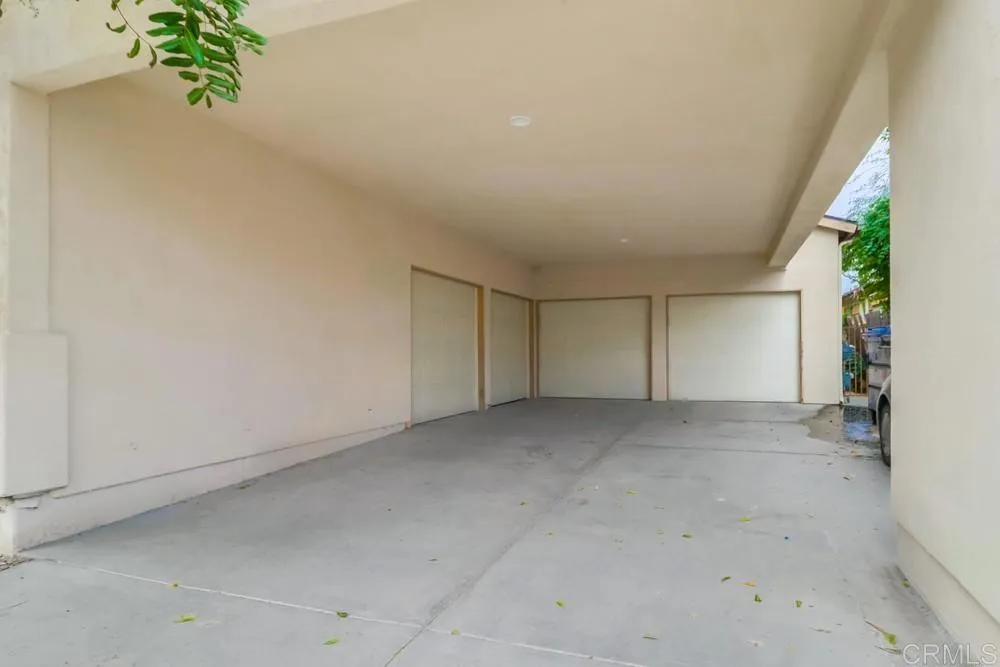 https://cdn.realtyfeed.com/cdn/127/306703638/6f679ed62aaf8fee39263f34e22299d1.webp