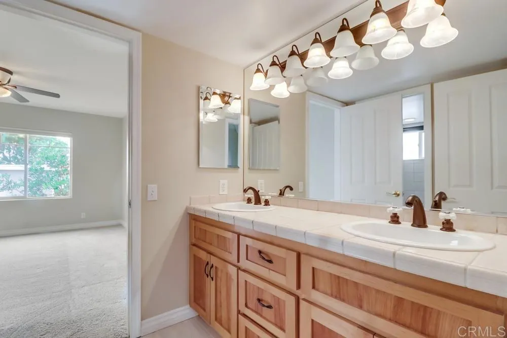 https://cdn.realtyfeed.com/cdn/127/306703638/88a3c1662858c12bb51a9c49712accc5.webp