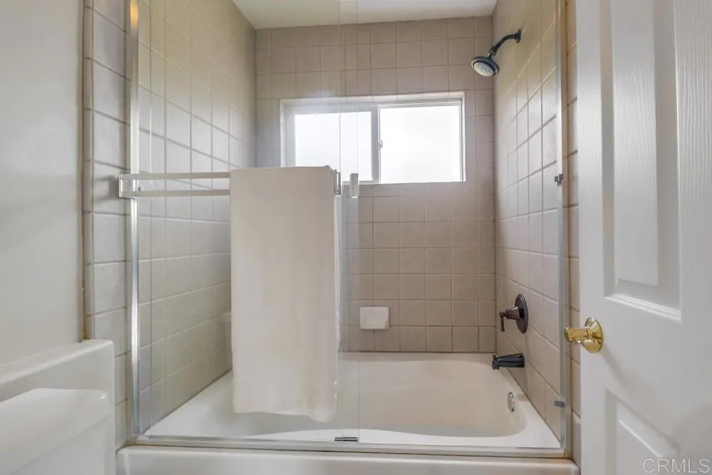 https://cdn.realtyfeed.com/cdn/127/306703638/bd7540df8ed0def1f3b10ec8b3e8e5f1.webp