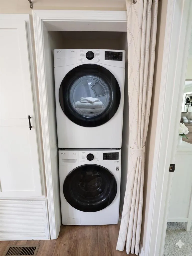 https://cdn.realtyfeed.com/cdn/127/306703638/e6e8b1e1c60ed74e3c447186f75b4fe4.webp