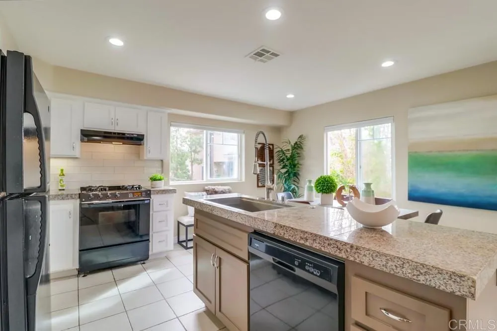 Photo #7: NDP2604020 Listing: Photo #7