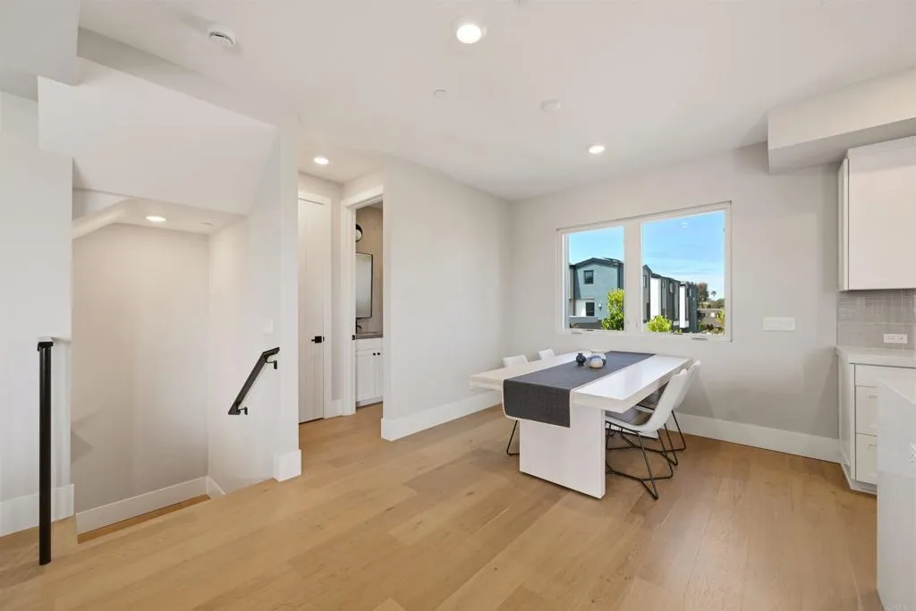 Photo #8: NDP2604021 Listing: Photo #8