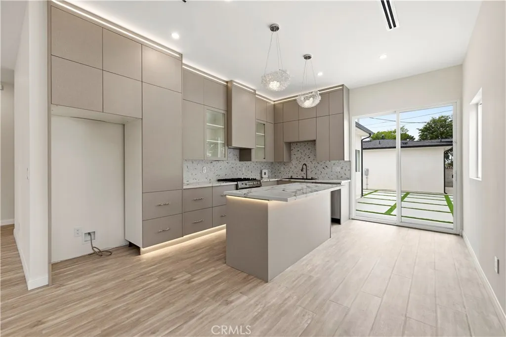 8149 Saint Clair, North Hollywood, CA, 91605