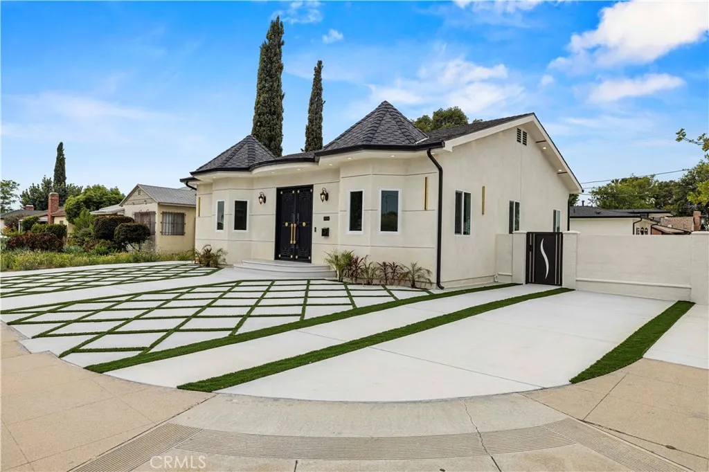 8149 Saint Clair, North Hollywood, CA, 91605