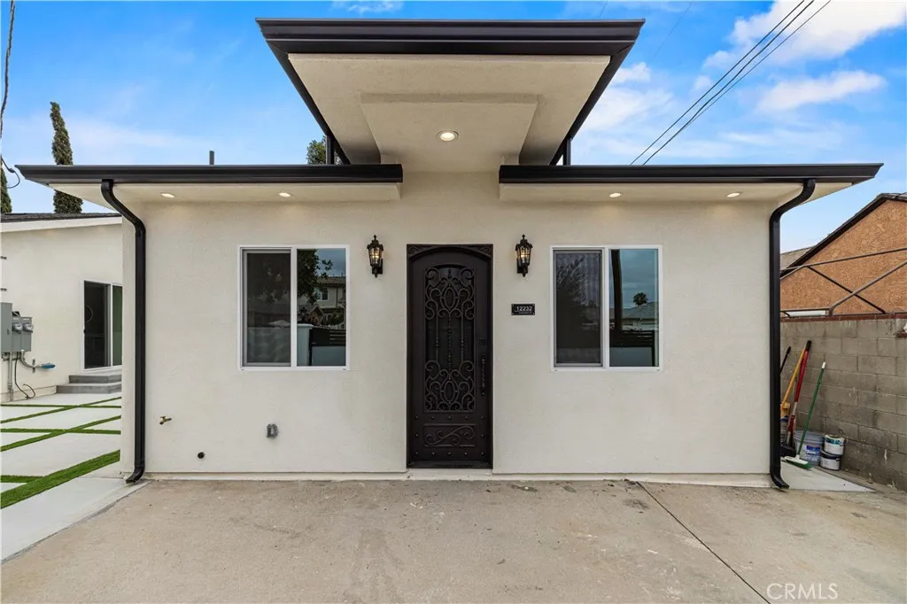 8149 Saint Clair, North Hollywood, CA, 91605