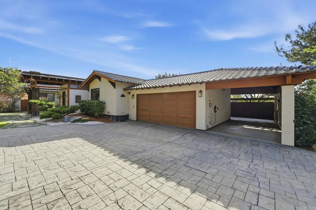 https://cdn.realtyfeed.com/cdn/127/306703708/734c2044c19ec11e097d338333d437df.webp