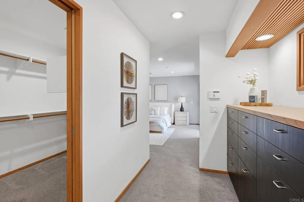 https://cdn.realtyfeed.com/cdn/127/306703708/899b29aee98d52ce519524d23b0d8ca5.webp