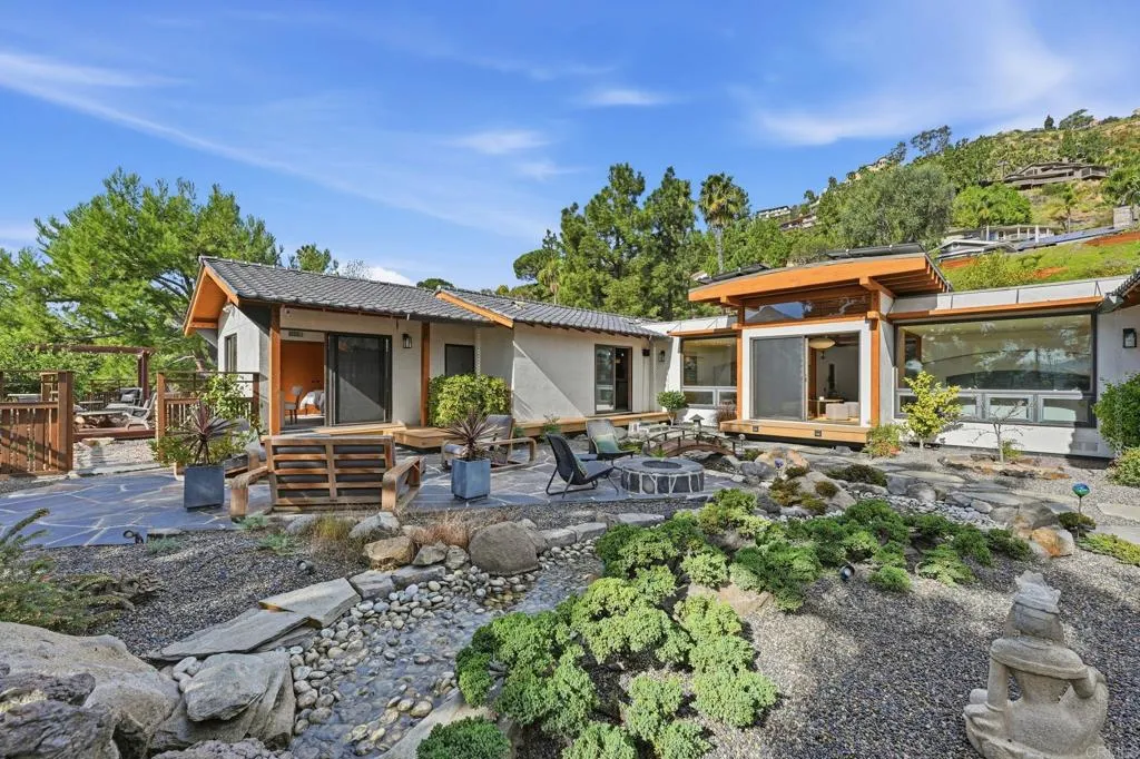 https://cdn.realtyfeed.com/cdn/127/306703708/d6be92c3667dcb87dbcef6e35b5f6e0c.webp