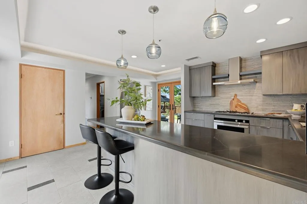 https://cdn.realtyfeed.com/cdn/127/306703708/f4c350f27a7491b1e77d3898b1d7a66d.webp