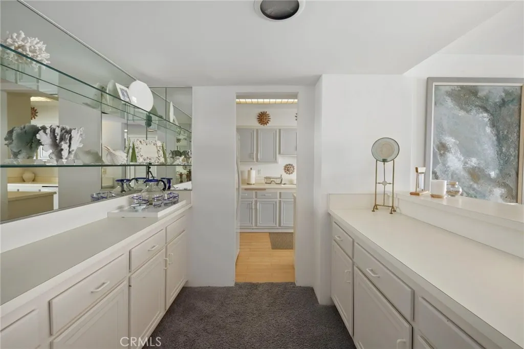 https://cdn.realtyfeed.com/cdn/127/306703709/3f5990bdbc62eba66a7780b2970ef0d3.webp