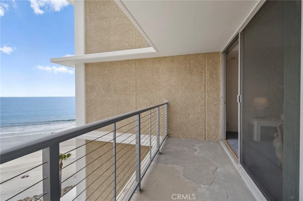 https://cdn.realtyfeed.com/cdn/127/306703709/49bc9859cbcea52a6c9d3ed82eae6678.webp