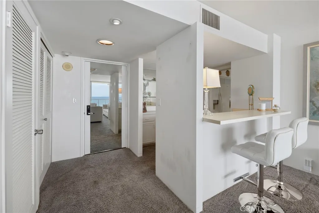 https://cdn.realtyfeed.com/cdn/127/306703709/91fef807f73b8551c0cb1d7e0831d30b.webp