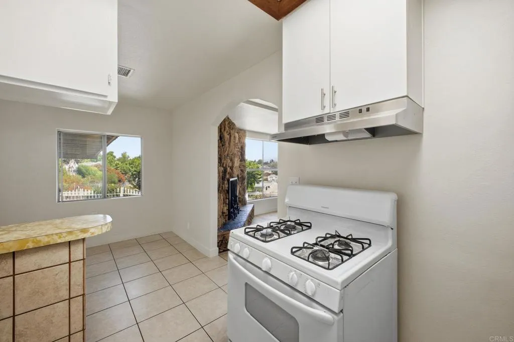 https://cdn.realtyfeed.com/cdn/127/306703713/5742b9525031d9de5289d2199b2abe79.webp