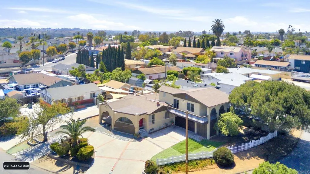 https://cdn.realtyfeed.com/cdn/127/306703713/810d3533aae7d231c623d686ea163ea9.webp