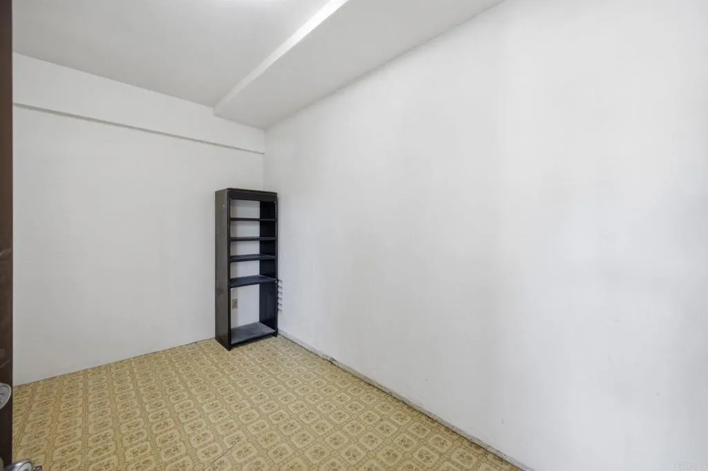 https://cdn.realtyfeed.com/cdn/127/306703713/b51340a6150ee0dcf788648fd38bed9c.webp