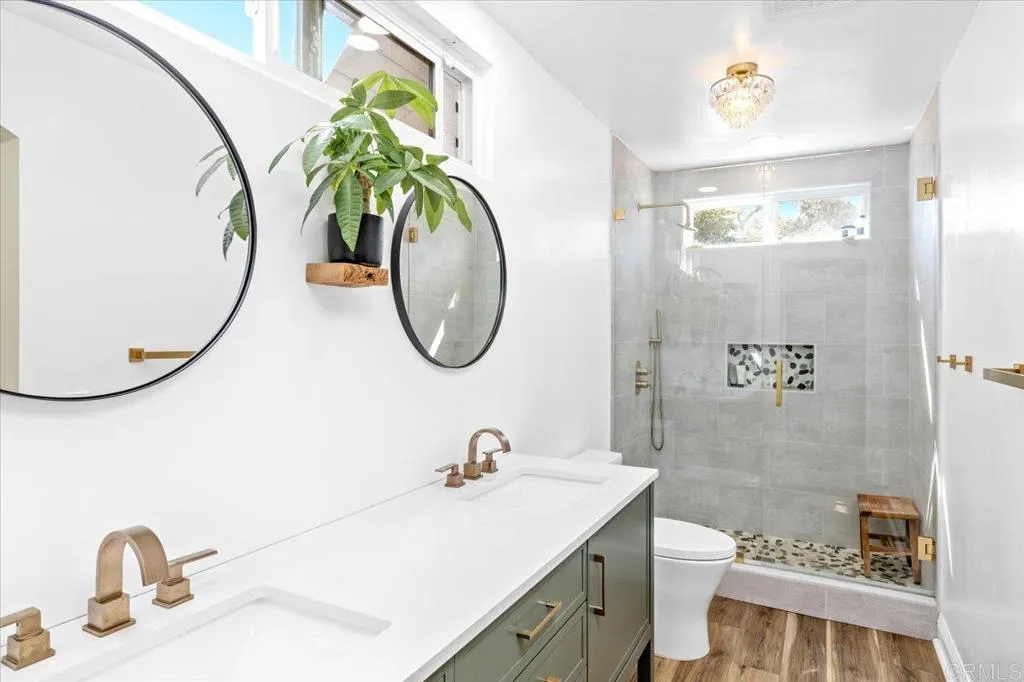 https://cdn.realtyfeed.com/cdn/127/306703743/2bc72ab7acb67d163f540610a0ea66ad.webp