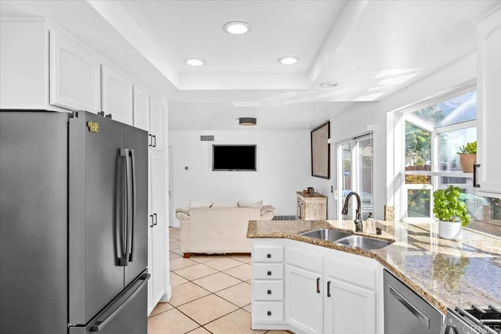 https://cdn.realtyfeed.com/cdn/127/306703743/96efe1123404e324a5876b8375d1135e.webp