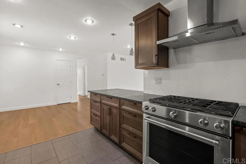 Photo #12: PTP2603146 Listing: Photo #12