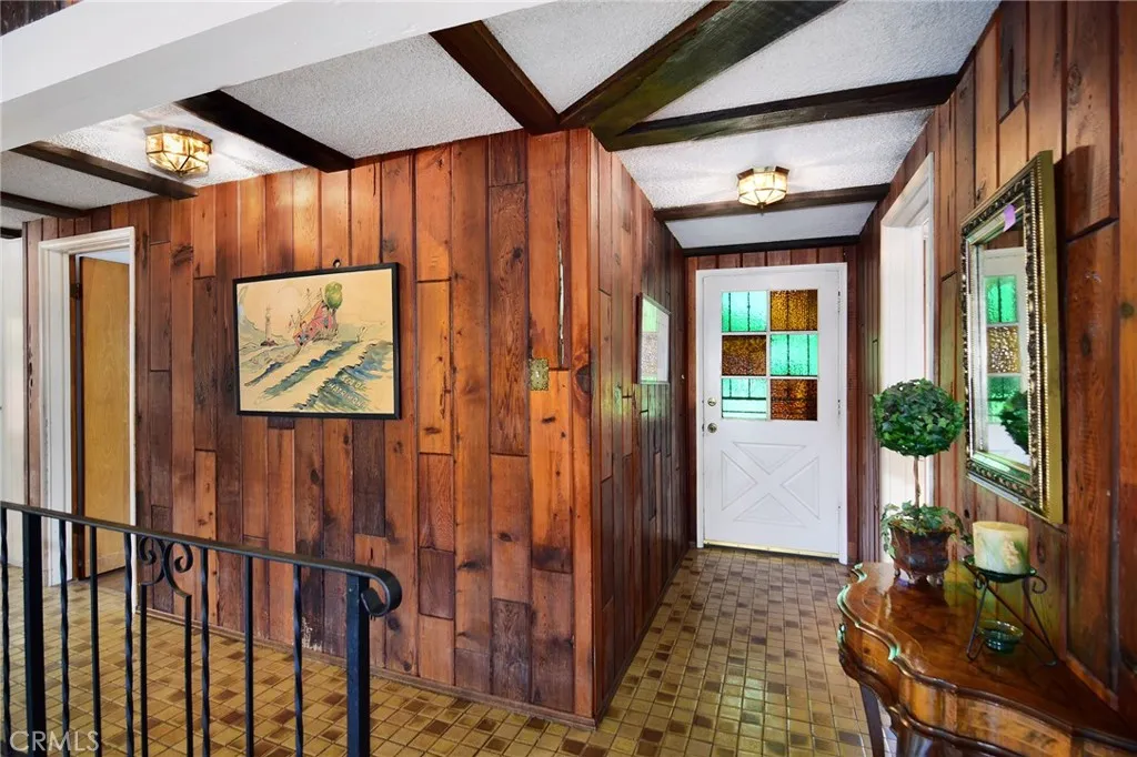 5300 Garden Grove Avenue, Tarzana, CA, 91356