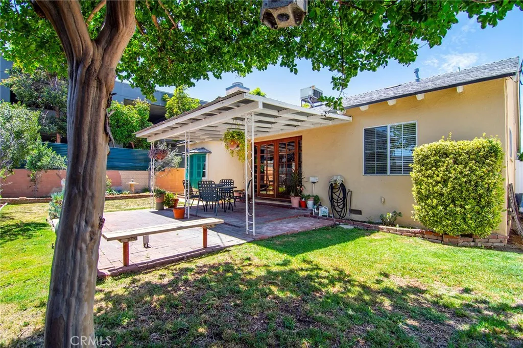 5300 Garden Grove Avenue, Tarzana, CA, 91356