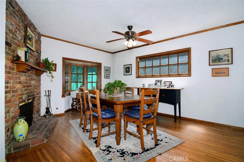 5300 Garden Grove Avenue, Tarzana, CA, 91356