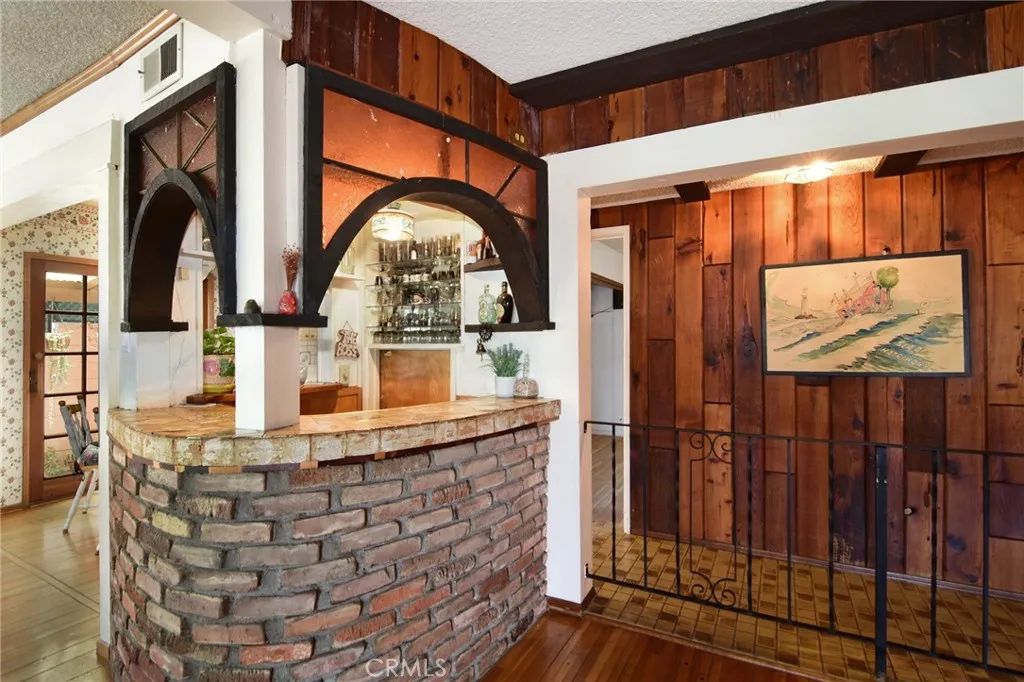 5300 Garden Grove Avenue, Tarzana, CA, 91356