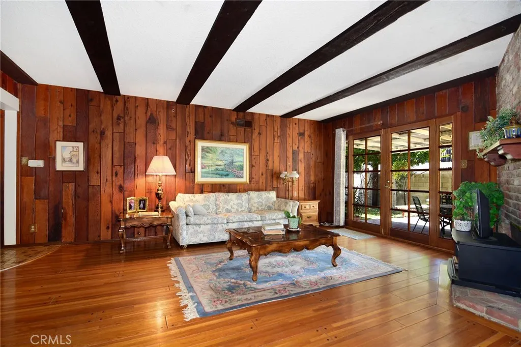 5300 Garden Grove Avenue, Tarzana, CA, 91356