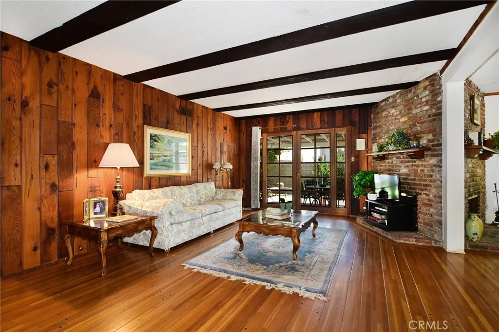 5300 Garden Grove Avenue, Tarzana, CA, 91356