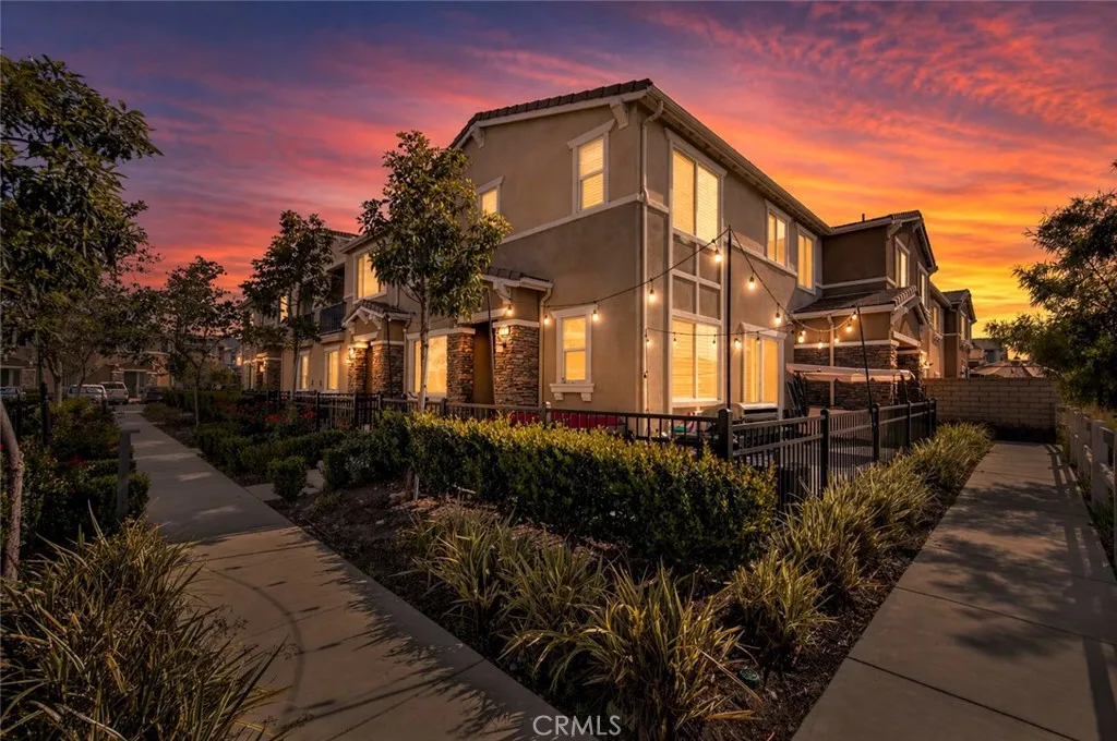 1074 Las Lomas Drive UNIT A, La Habra, CA, 90631