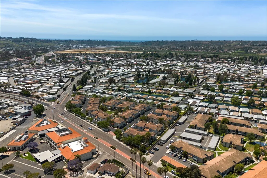 https://cdn.realtyfeed.com/cdn/127/306703788/5c812d385e68ff7a04b17fe7e11890a4.webp