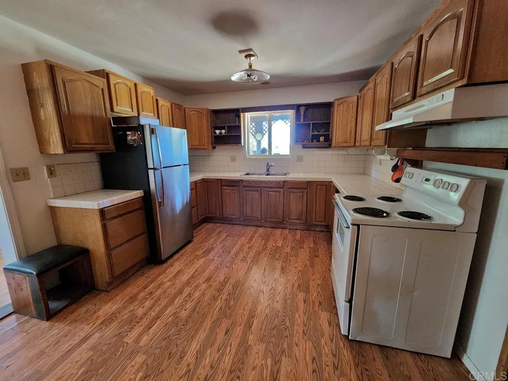 https://cdn.realtyfeed.com/cdn/127/306703790/26327530bc4e58306c187e967ce02c1b.webp