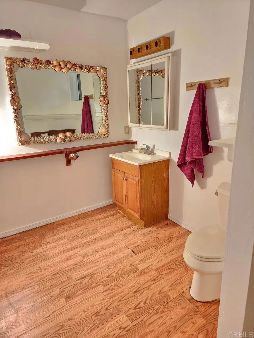 https://cdn.realtyfeed.com/cdn/127/306703790/2e8c894d945d4a09bde39e5c98dca0d0.webp