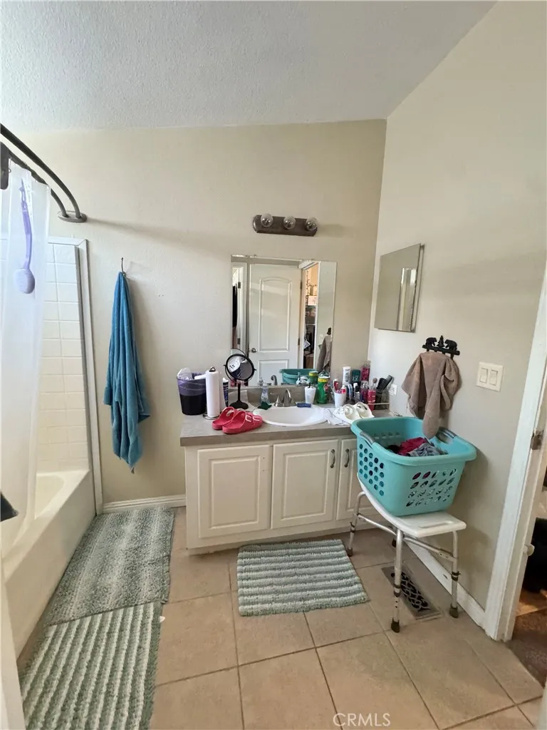 12101 Indiana, Riverside, CA, 92503