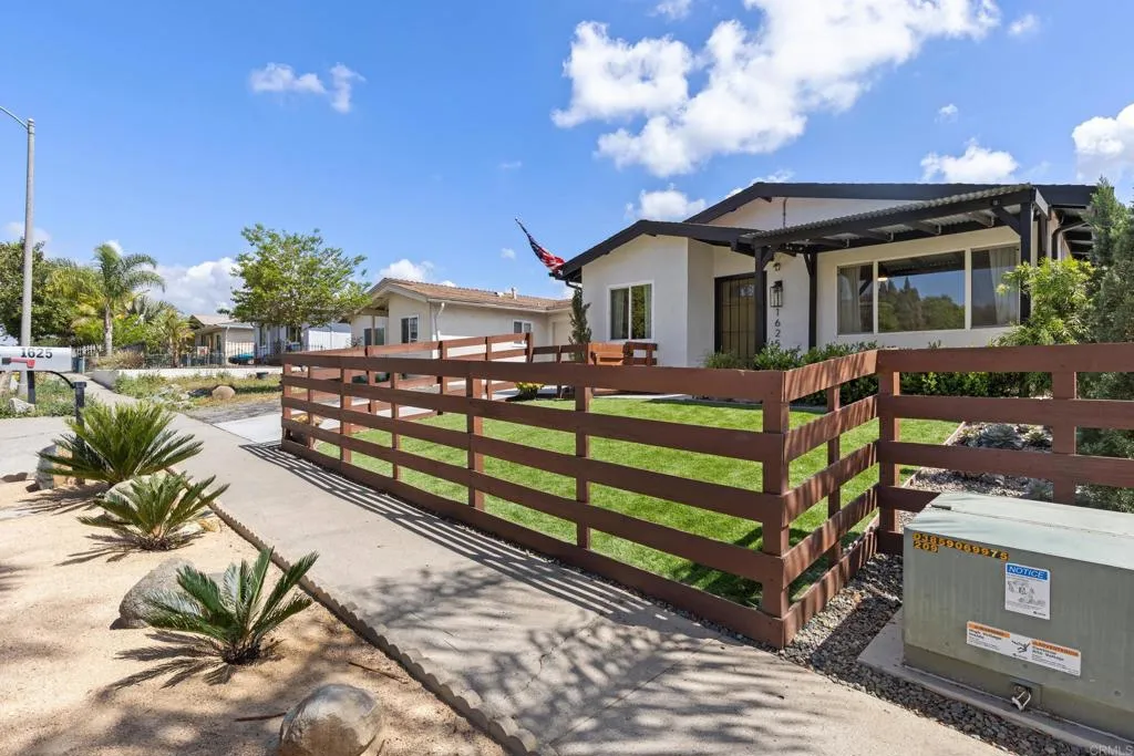 https://cdn.realtyfeed.com/cdn/127/306703838/588b4397b5a42e017b061b969847ff1b.webp