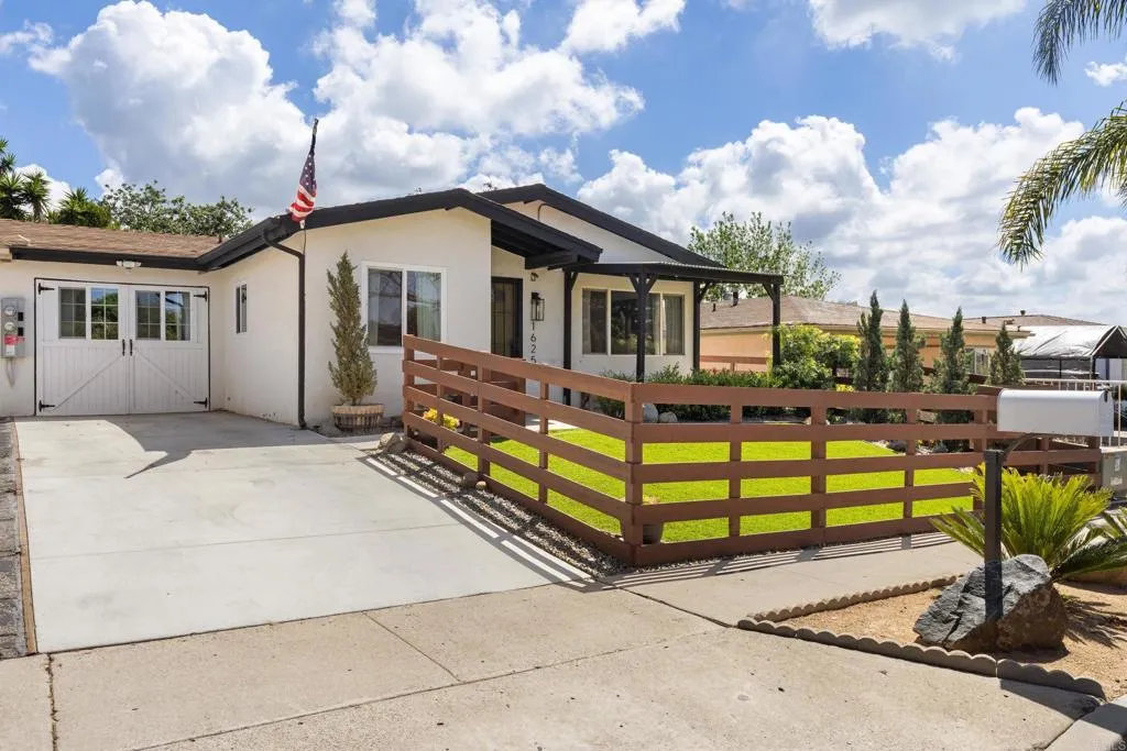 https://cdn.realtyfeed.com/cdn/127/306703838/9929f89054c4d94150d354e726eb57d5.webp