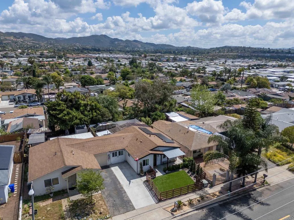 https://cdn.realtyfeed.com/cdn/127/306703838/af1a6af186daf9af71058999f36a65ef.webp