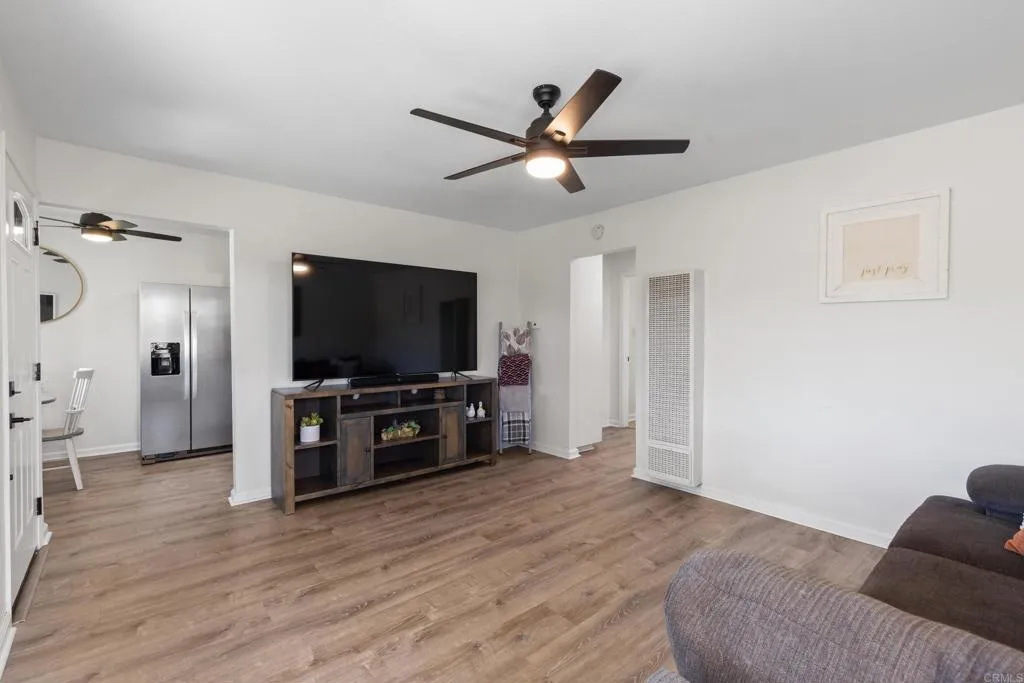 https://cdn.realtyfeed.com/cdn/127/306703838/fff1d03dfddaab780dad73c95bc080e5.webp